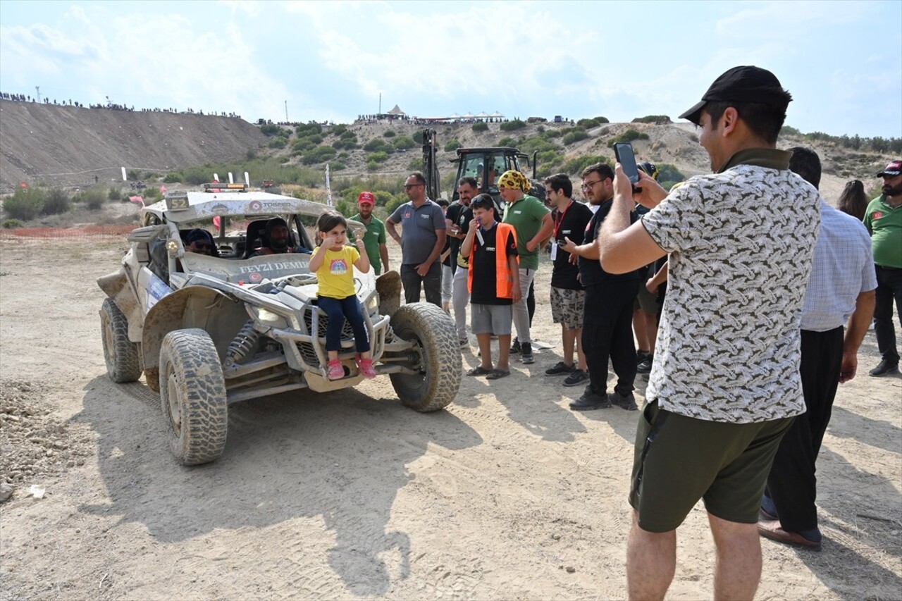 Akdeniz Off-Road Kupası 2. ayak yarışı, Osmaniye'nin Kadirli ilçesinde gerçekleşti. Topraktepe...