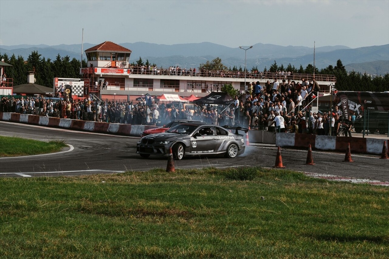 2024 Apex Masters Türkiye Drift Şampiyonası'nın üçüncü yarışı, Kocaeli'nde gerçekleştirildi. Drift...