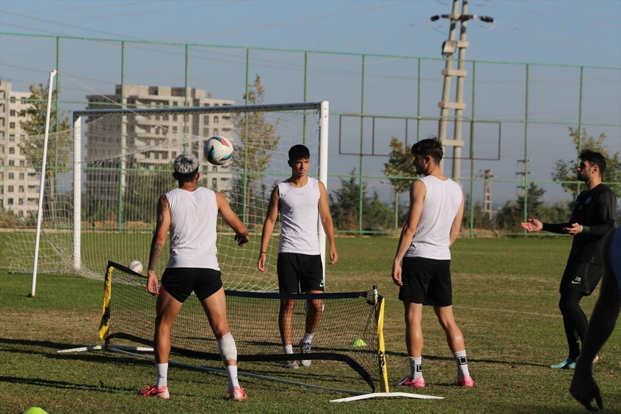 Trendyol 1. Lig ekiplerinden Şanlıurfaspor'da teknik direktör Erkan Sözeri (fotoğrafta), AA...