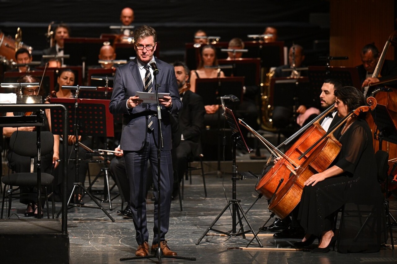 Azerbaycanlı ilk kadın opera bestecisi Şefika Ahundova'nın doğumunun 100. yıl dönümüne ithafen 25....