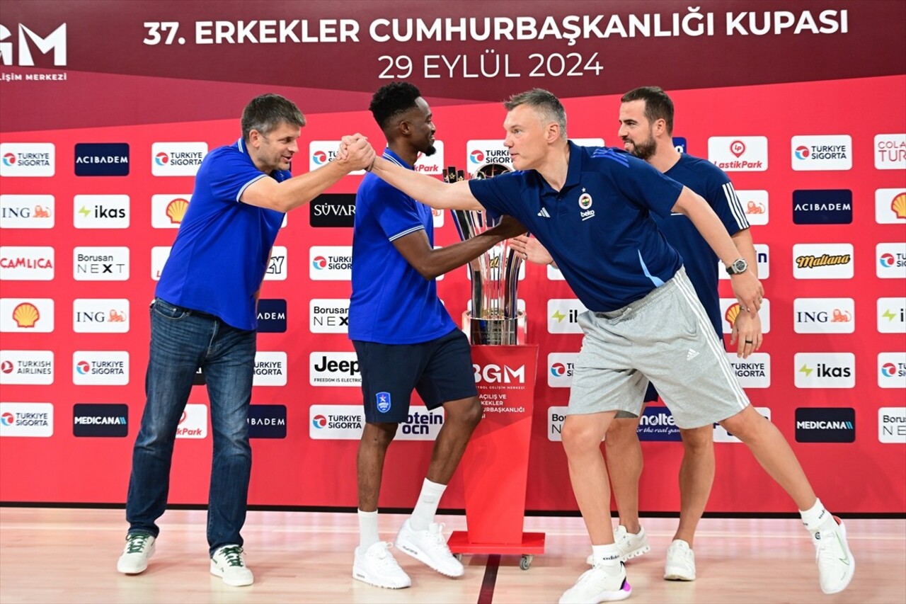 Basketbolda 37. Erkekler Cumhurbaşkanlığı Kupası maçı öncesi Basketbol Gelişim Merkezi'nde basın...