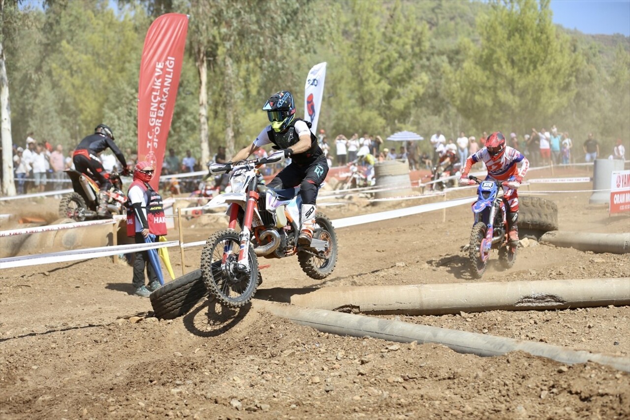 Türkiye Süper Enduro Şampiyonası'nın final ayağı, Muğla'nın Fethiye ilçesinde yapıldı. Esenköy...