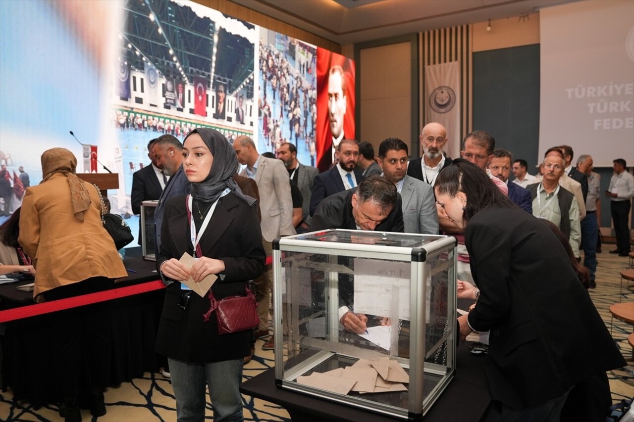 Türkiye Geleneksel Türk Okçuluk Federasyonu 3. Olağan ve Mali Genel Kurulu, The Ankara Otel'de...