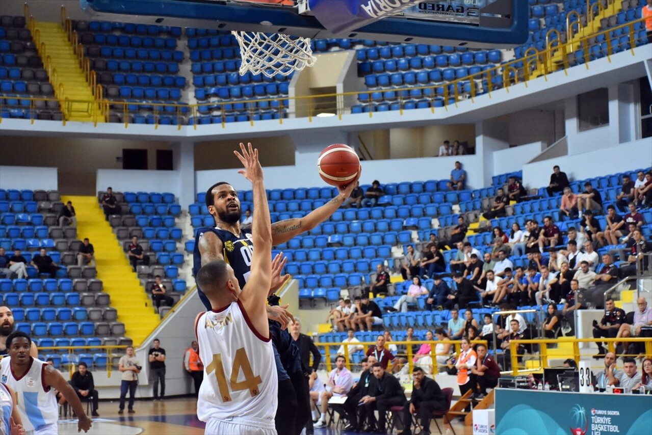 Türkiye Sigorta Türkiye Basketbol Ligi 3. hafta mücadelesinde Trabzonspor ile MKE Ankaragücü İkon...