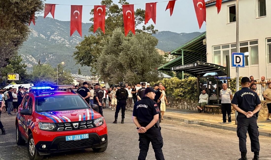 Fethiye'de iki grup arasında