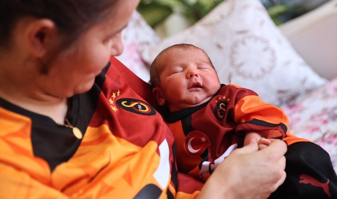 Mersin'de Galatasaraylı bir aile,