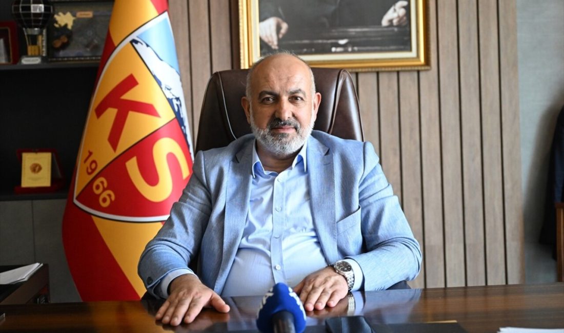 Kayserispor'un başkanı Ali Çamlı,