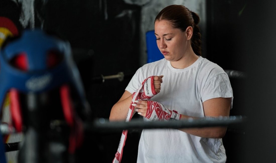 Genç kick boks yıldızı