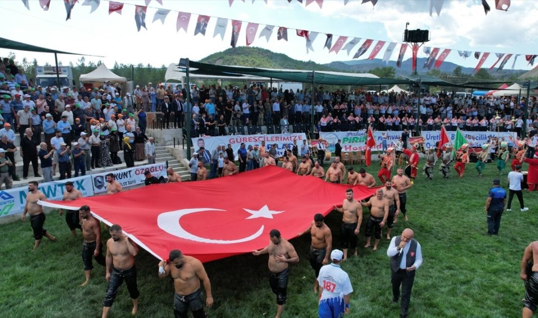 Osmancık'taki güreş festivalinde başpehlivanlık