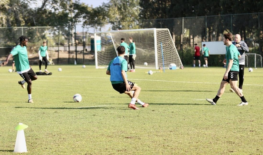 Sakaryaspor, Ümraniyespor karşılaşması için