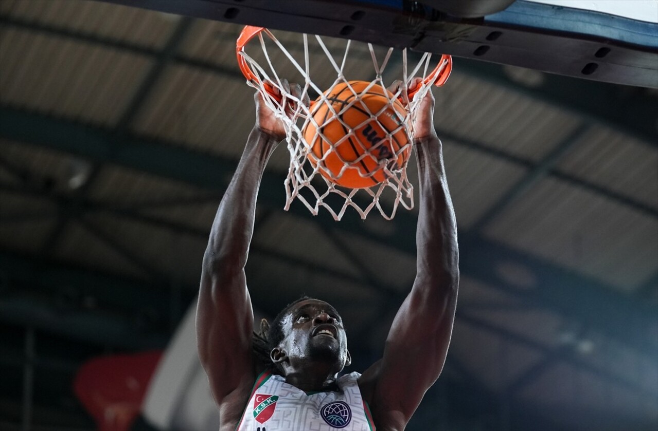 Basketbol Şampiyonalar Ligi C Grubu ilk hafta maçında Karşıyaka, İspanyol temsilcisi La Laguna...