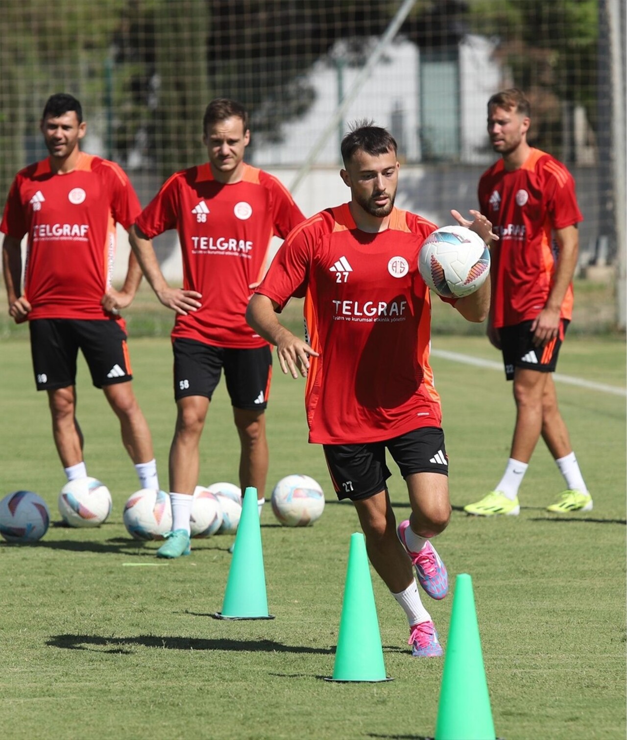 Antalyaspor, Trendyol Süper Lig'in 8. haftasında Çaykur Rizespor ile deplasmanda oynayacağı maçın...