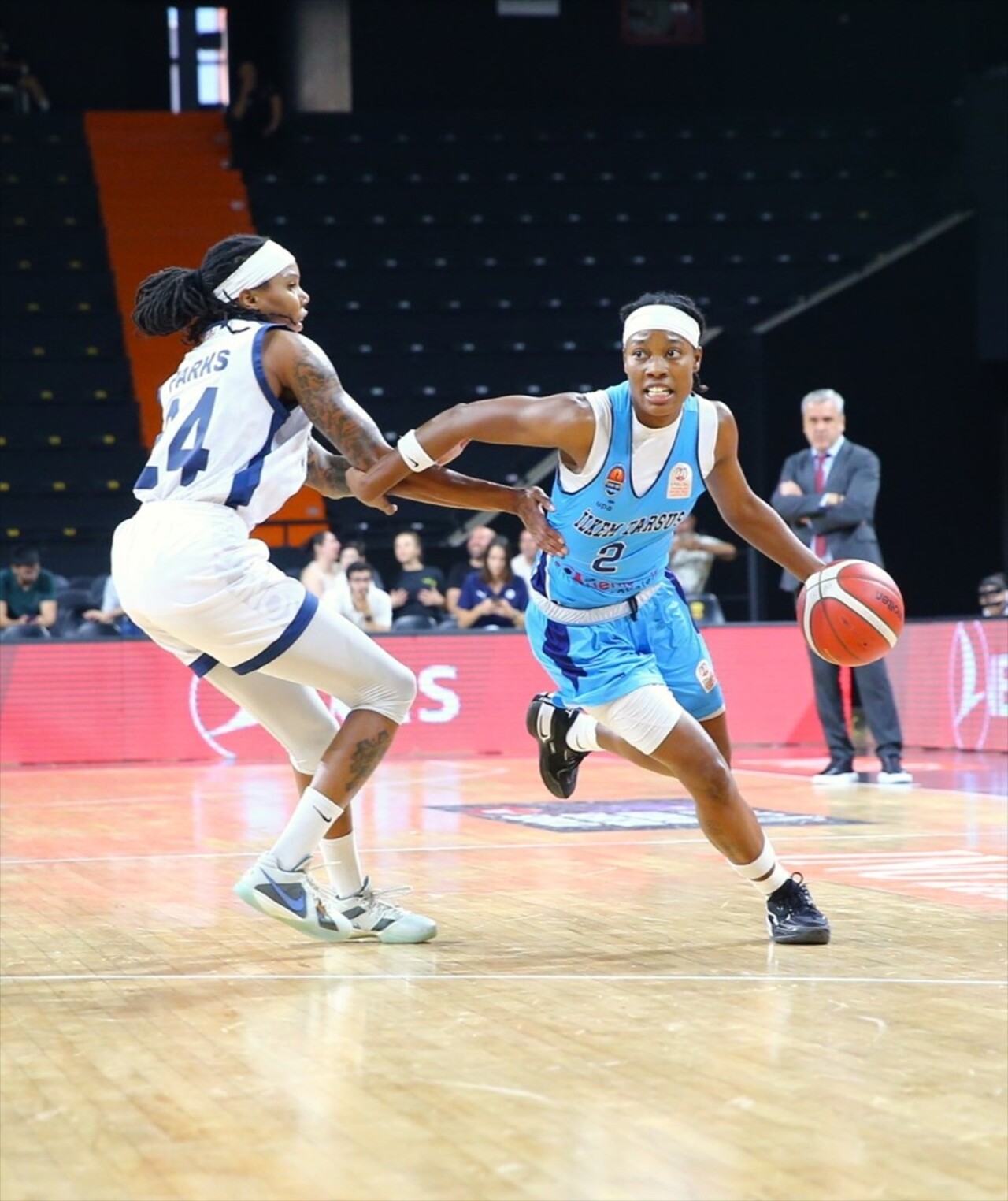 ING Kadınlar Basketbol Süper Ligi'nin 2. haftasında İlkem Yapı Tarsus Spor ile Emlak Konut Mersin...