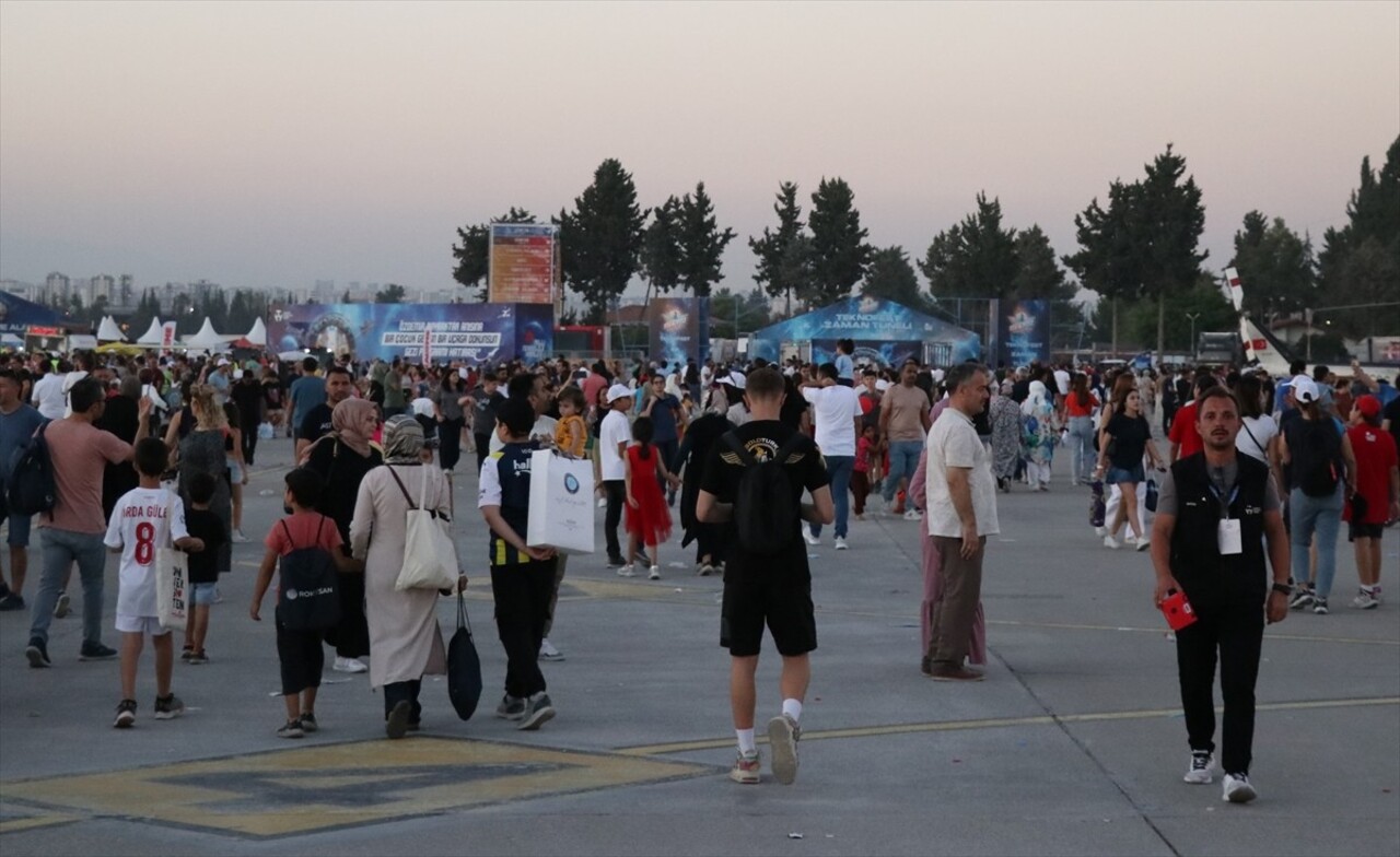 Adana'da düzenlenen Havacılık, Uzay ve Teknoloji Festivali (TEKNOFEST), dördüncü gününde çok...