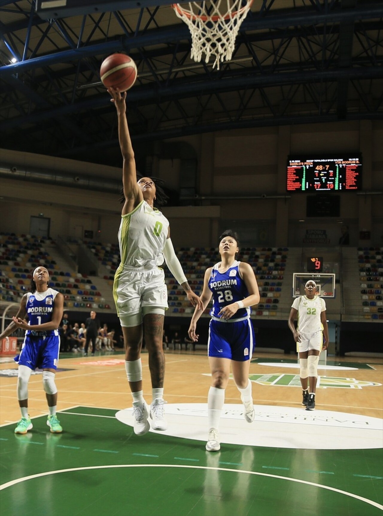 ING Kadınlar Basketbol Süper Ligi'nde Danilos Pizza ile YTR Gayrimenkul Bodrum Basketbol...