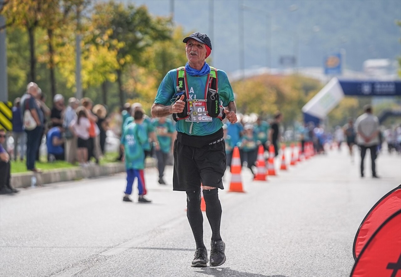 Bursa'da 11'incisi düzenlenen "Eker I Run Koşusu", 5 bin sporcunun katılımıyla...