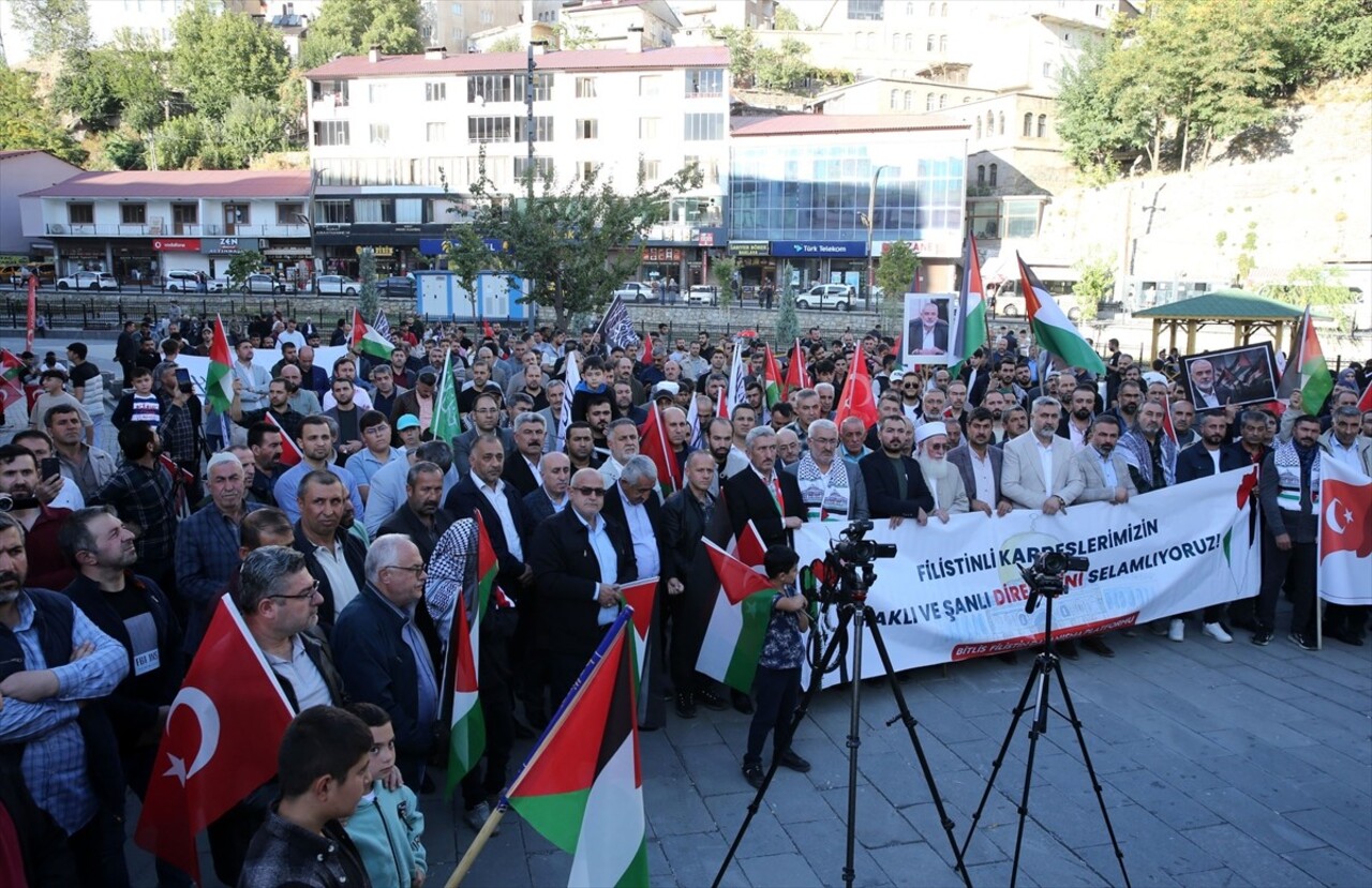 Bitlis'te İsrail'in Gazze'ye yönelik saldırılarına tepki amacıyla yürüyüş düzenlendi, basın...