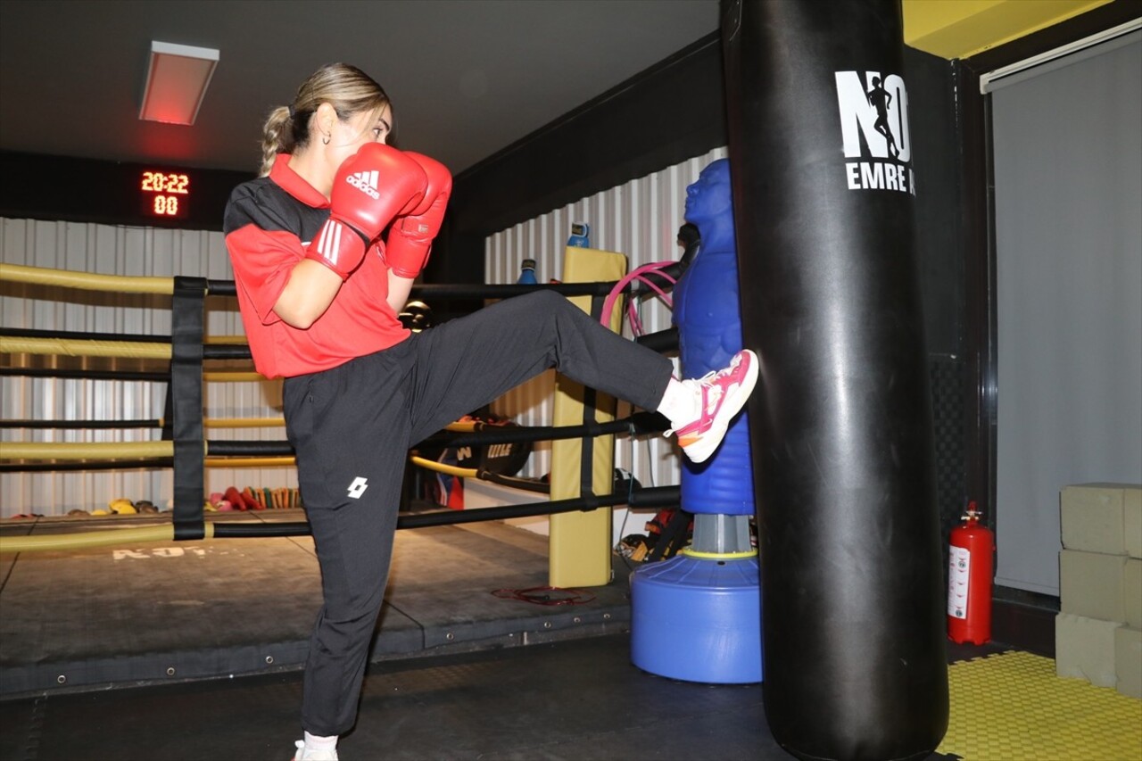 Savate sporcuları Aybüke Kılıçaslan ve Raşit Yusuf Ören, 9-13 Ekim'de Slovenya'da düzenlenecek...