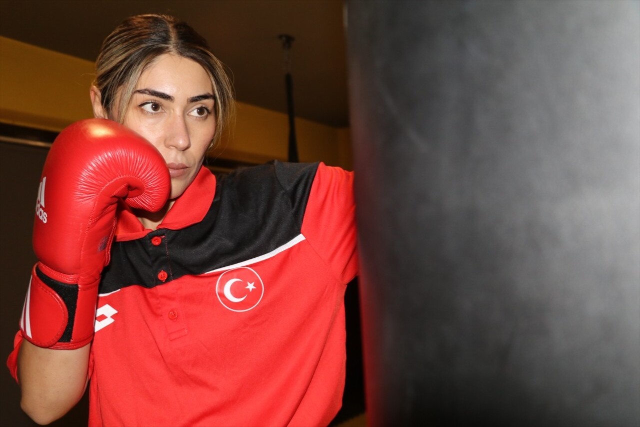 Savate sporcuları Aybüke Kılıçaslan ve Raşit Yusuf Ören, 9-13 Ekim'de Slovenya'da düzenlenecek...