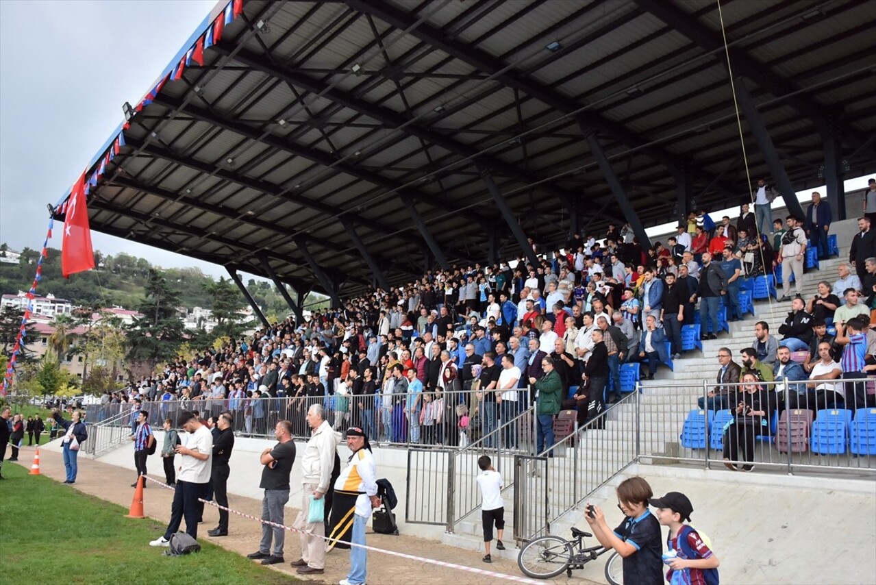 Trabzon'da "Efsanelerle Yeniden Futbol Turnuvası" başladı.
Trabzon Valiliği, Trabzonspor Kulübü ve...