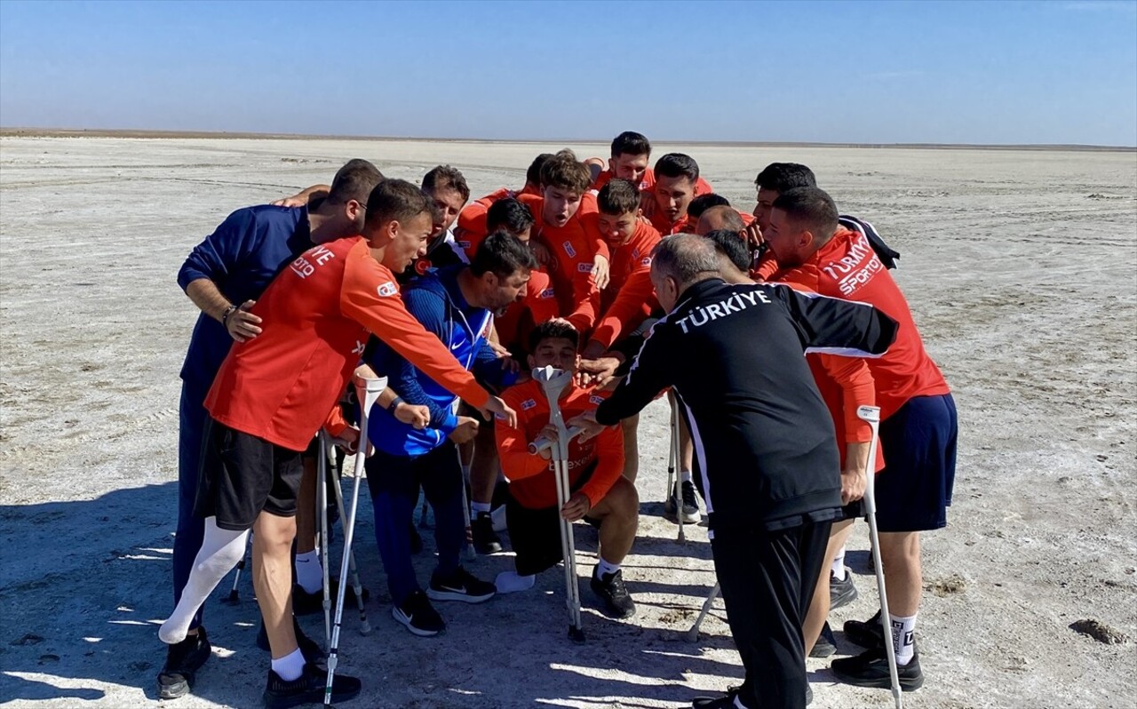 Ampute Milli Futbol Takımı, Seyfe Gölü Kuş Cenneti'ndeki kuraklığa dikkati çekti. Arnavutluk'taki...