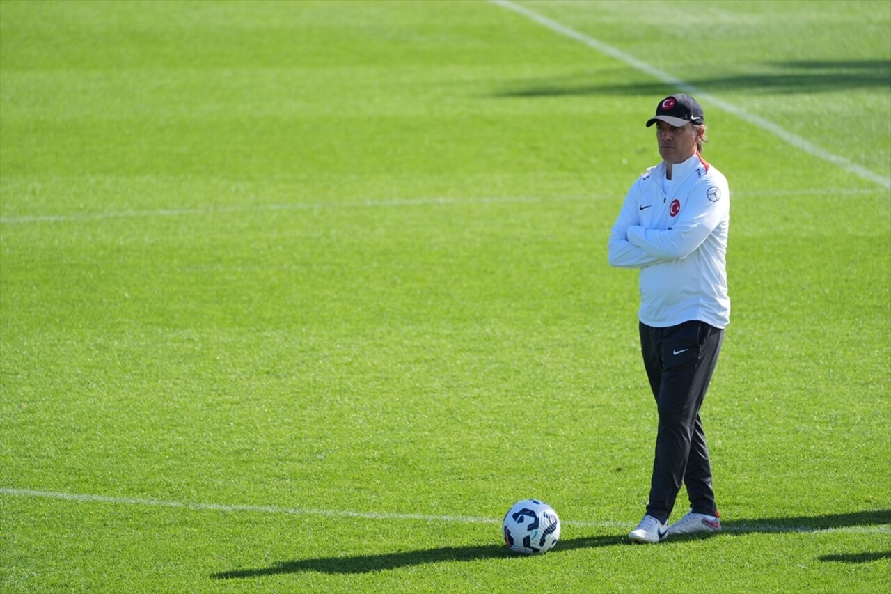 UEFA Uluslar B Ligi 4. Grup'ta yarın Karadağ'ı Samsun'da konuk edecek A Milli Futbol Takımı...