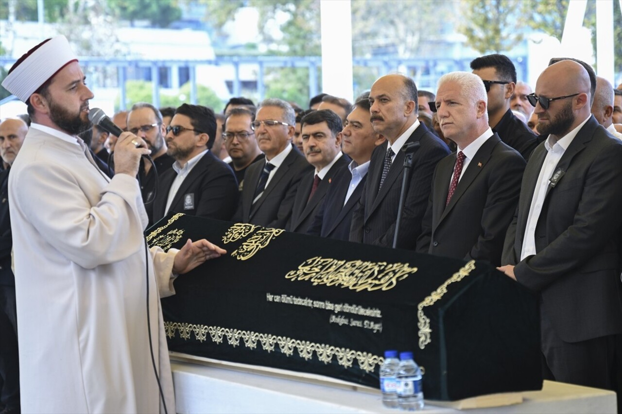  Develi restoranlarının kurucusu iş insanı Arif Develi için İstanbul Levent Barbaros Hayrettin...