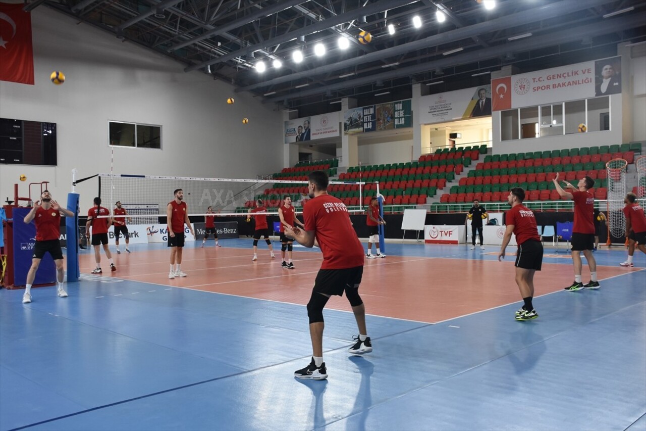 Voleybol SMS Grup Efeler Ligi ekiplerinden Cizre Belediyespor, ligin 2. haftasında konuk olacağı...