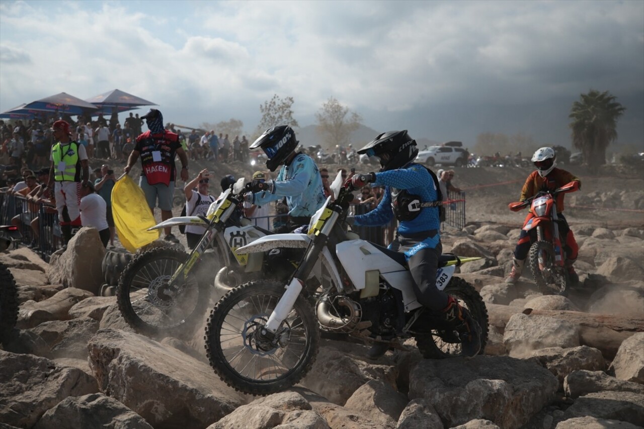 Antalya'nın Kemer ilçesinde düzenlenen Hard Enduro Dünya Şampiyonası'nın 6. ayağı Sea To Sky...