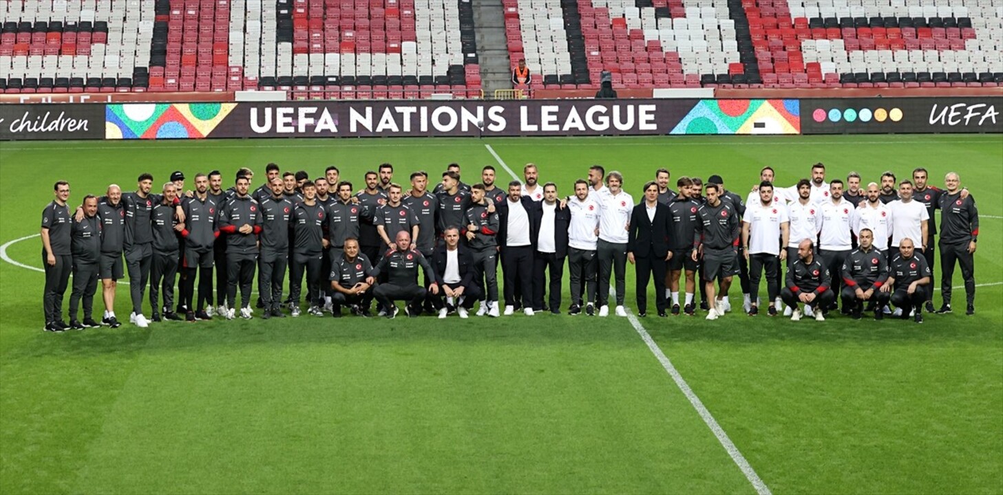 UEFA Uluslar B Ligi 4. Grup müsabakasında yarın Karadağ ile karşılaşacak A Milli Futbol Takımı...