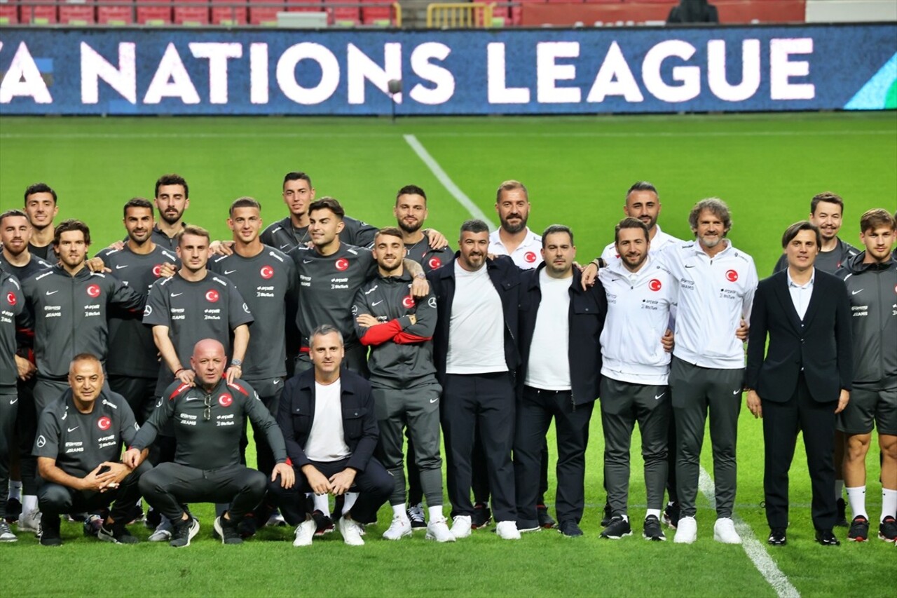 UEFA Uluslar B Ligi 4. Grup müsabakasında yarın Karadağ ile karşılaşacak A Milli Futbol Takımı...