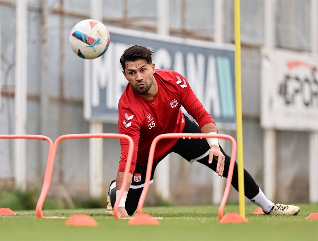 Net Global Sivasspor, Trendyol Süper Lig'in 9. haftasında sahasında Atakaş Hatayspor ile yapacağı...