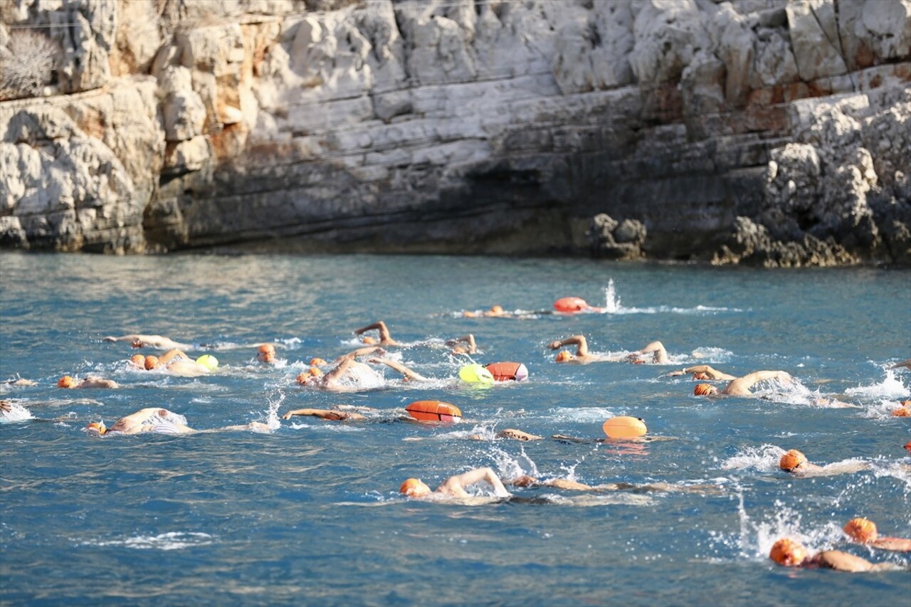 Muğla'nın Fethiye ilçesinde "5. Uluslararası Fethiye Spor Festivali" kapsamında Kelebekler...