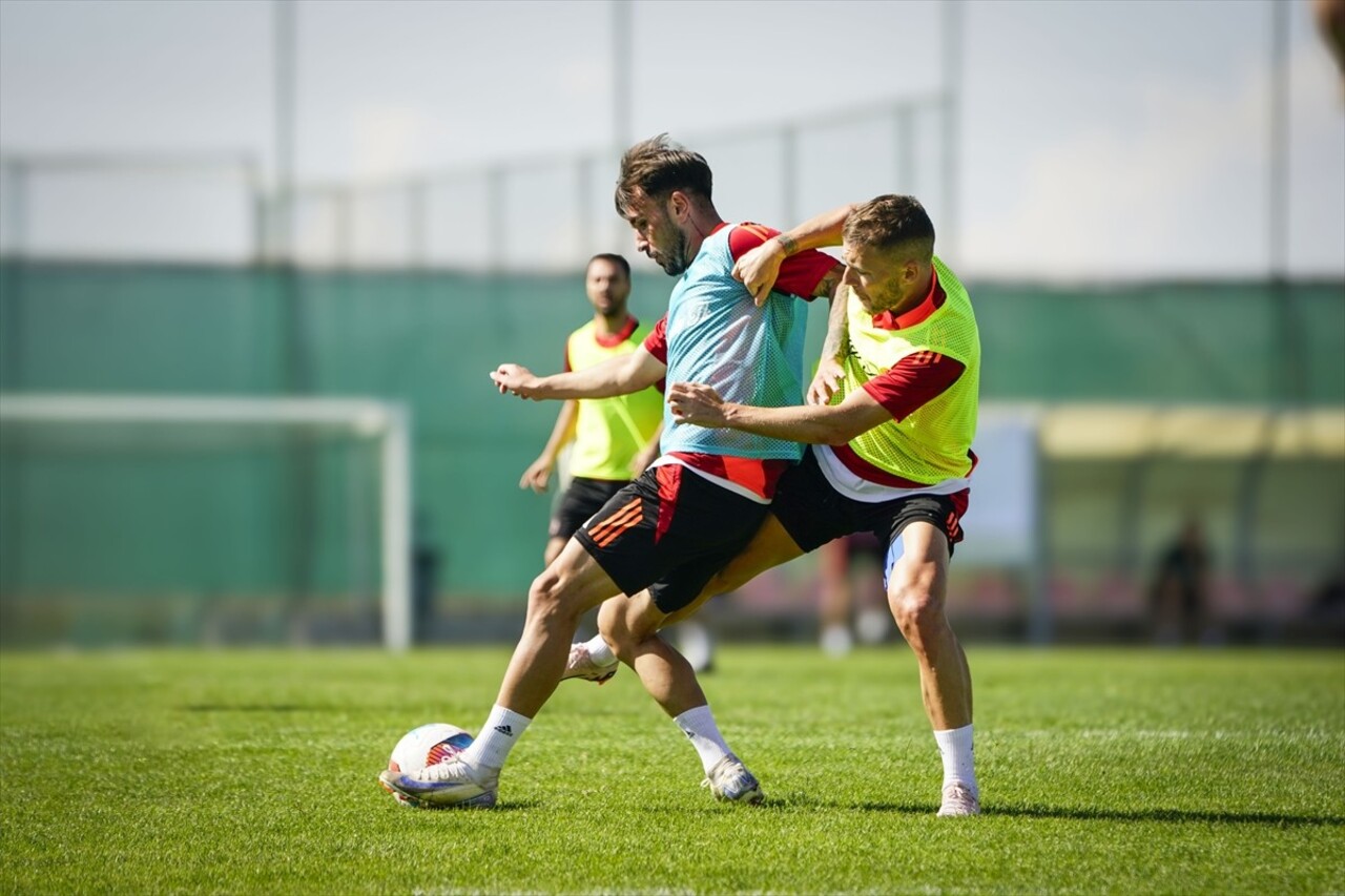 Gaziantep FK, Trendyol Süper Lig'in 9. haftasında deplasmanda Bellona Kayserispor ile yapacağı...