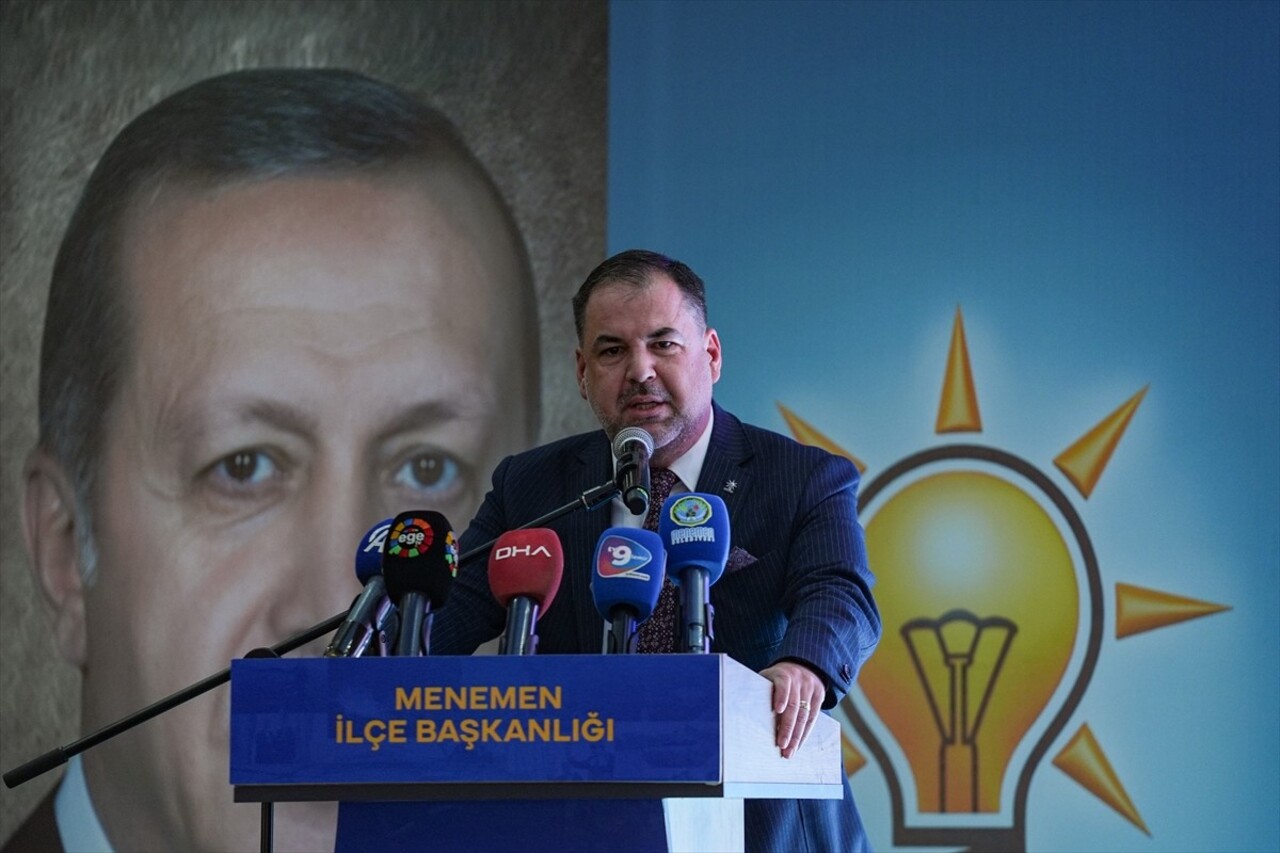 AK Parti Genel Başkan Yardımcısı Hamza Dağ, İzmir'de AK Parti Menemen 8. Olağan Kongresi'nde...