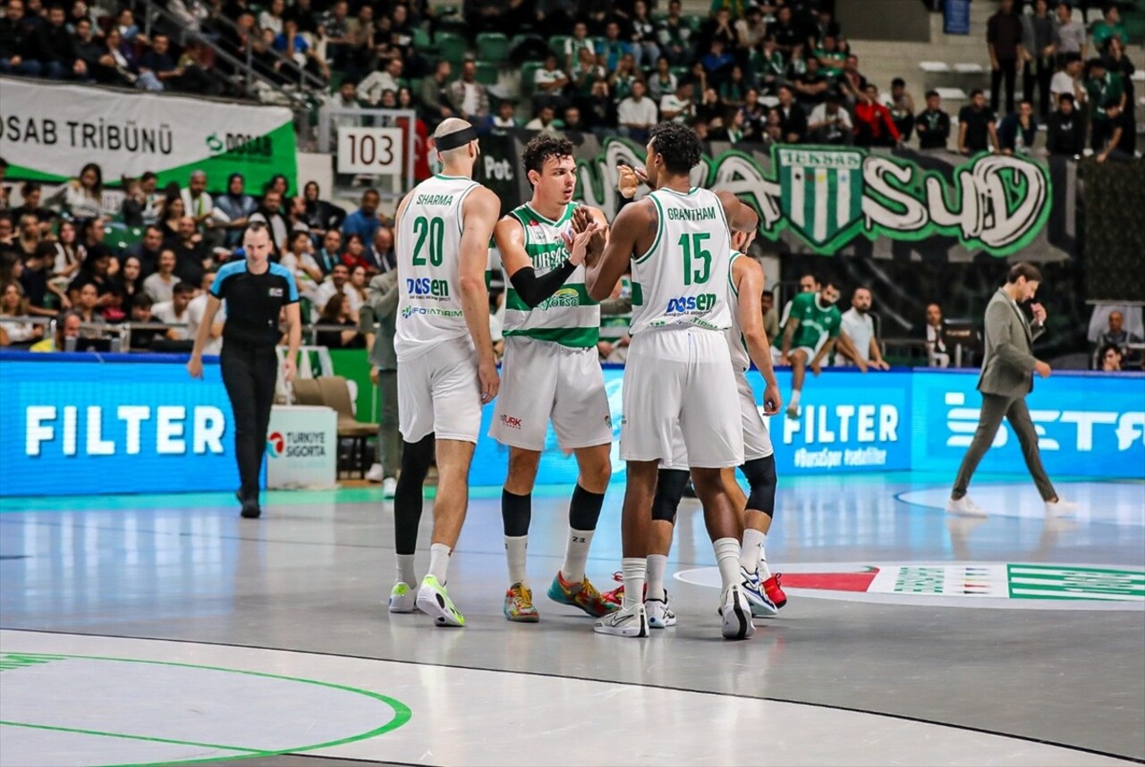 Basketbol FIBA Erkekler Avrupa Kupası B Grubu'nda Bursaspor İnfo Yatırım, Kıbrıs Rum Kesimi'nin...