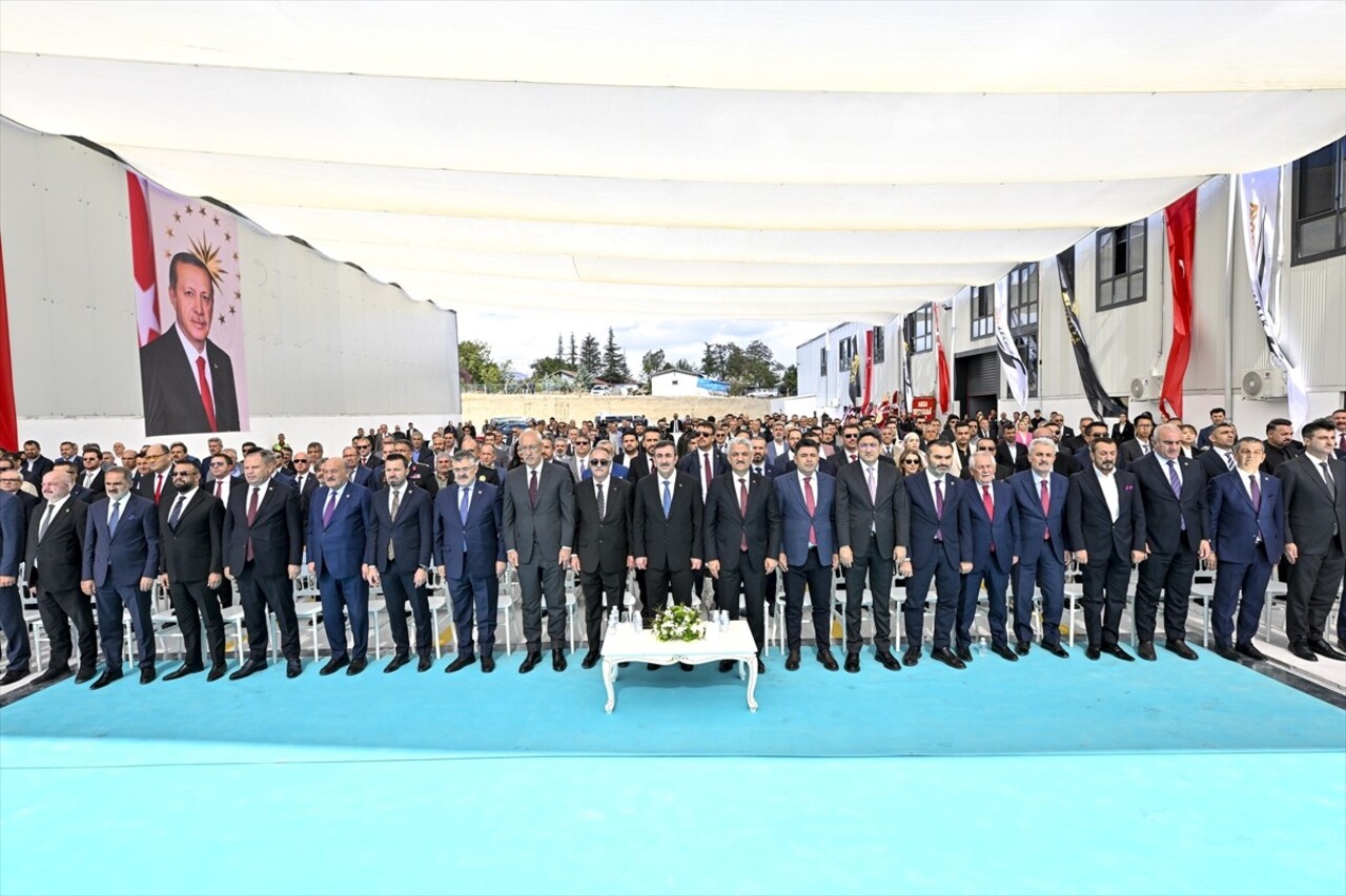 Cumhurbaşkanı Yardımcısı Cevdet Yılmaz, Kırıkkale'de AYKAL Demir Yolu Araçları Yapım-Bakım-Onarım...