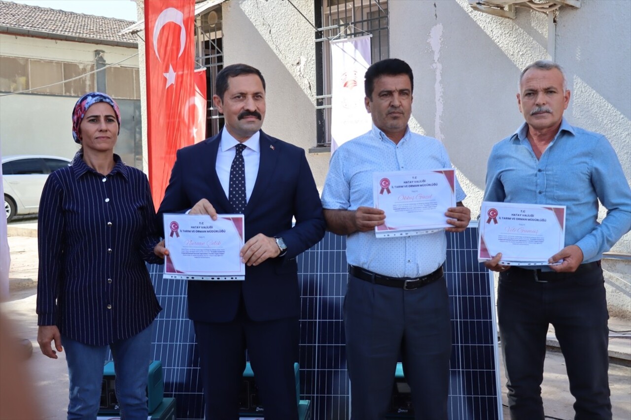 Hatay'da 6 Şubat 2023'teki depremlerden etkilenen damızlık koyun ve keçi yetiştiricisi 116...