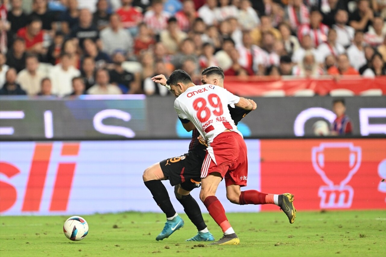 Trendyol Süper Lig'in 9. haftasında Onvo Antalyaspor ile Galatasaray, Corendon Airlines Park...