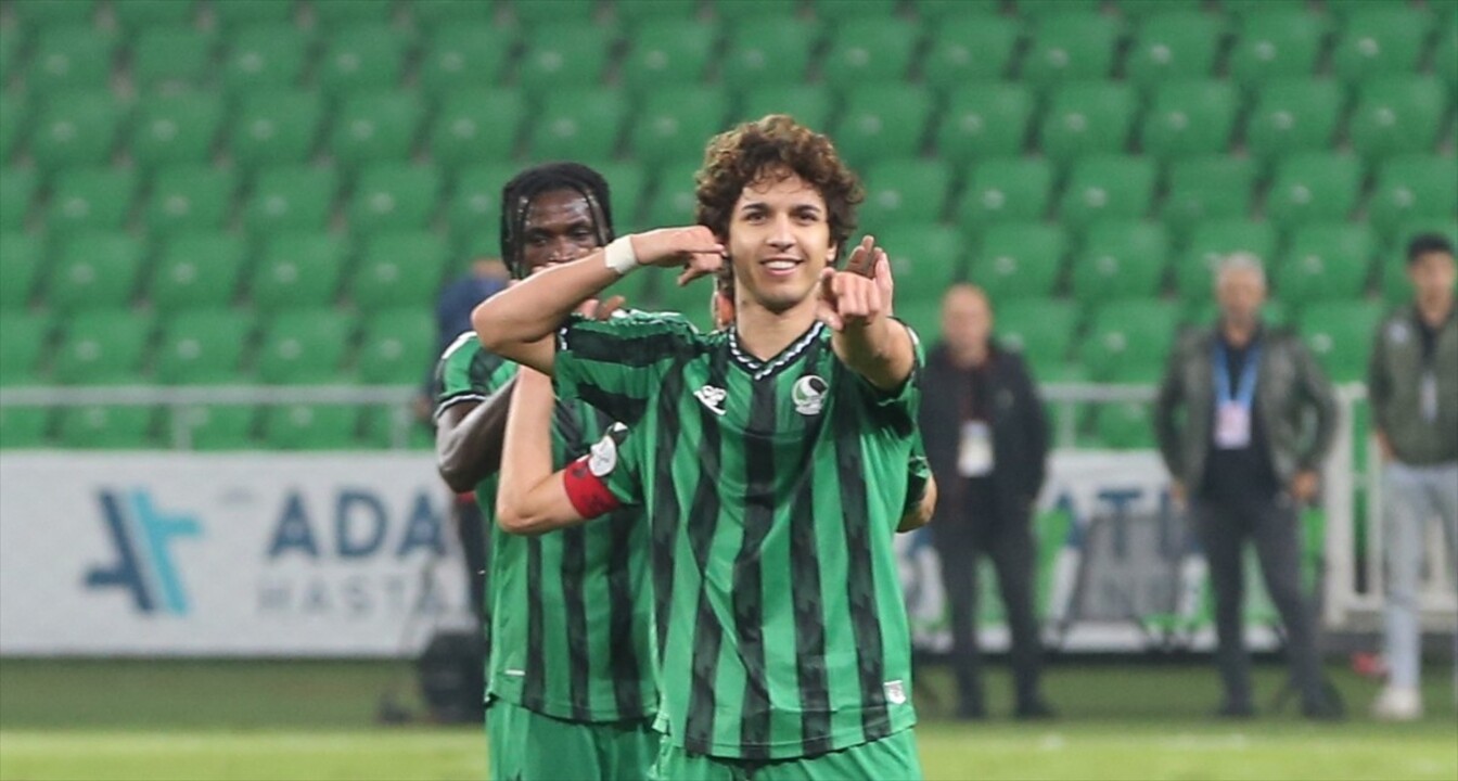 Trendyol 1. Lig'in 9. Haftasında Sakaryaspor ile Uğur Okulları İstanbulspor, Yeni Sakarya Atatürk...