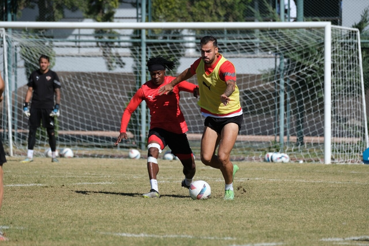 Atakaş Hatayspor, Trendyol Süper Lig'in 10'uncu haftasında yarın Mersin'de konuk edeceği Bellona...