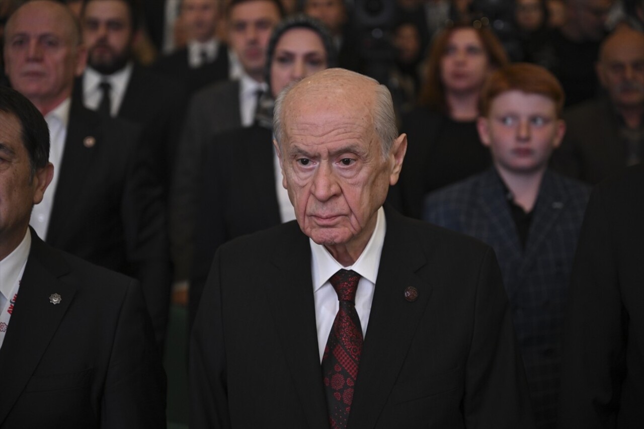 MHP Genel Başkanı Devlet Bahçeli (ortada) ile TBMM Başkanvekili Celal Adan (sağda), Türk Akademisi...