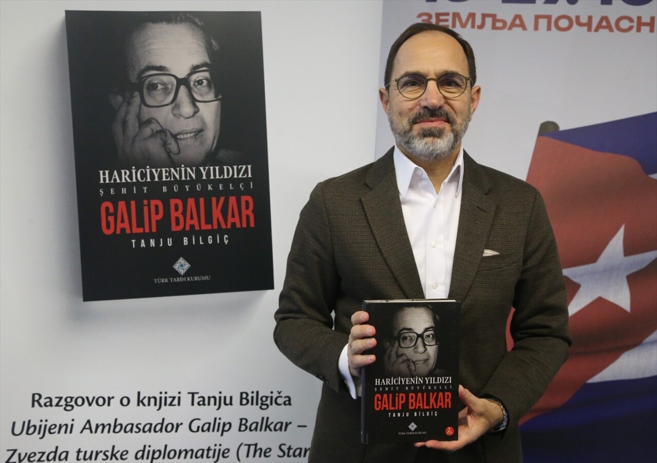 Sırbistan'ın başkenti Belgrad'da düzenlenen Uluslararası Kitap Fuarı'nda Türkiye'nin Moskova...