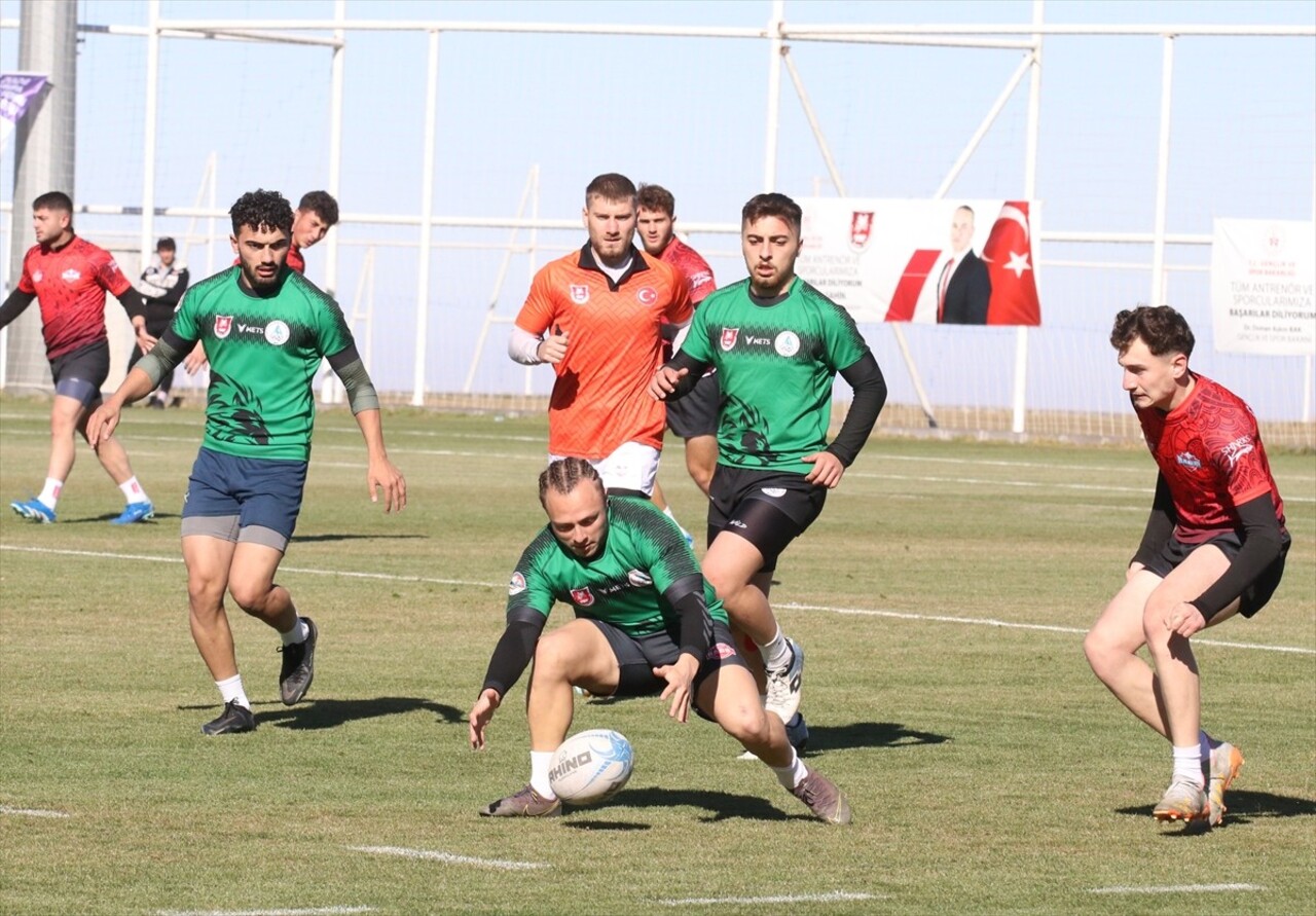 Kayseri'de düzenlenen 21 Yaş Altı Kadınlar ve Erkekler Türkiye 7'li Ragbi Şampiyonası sona...