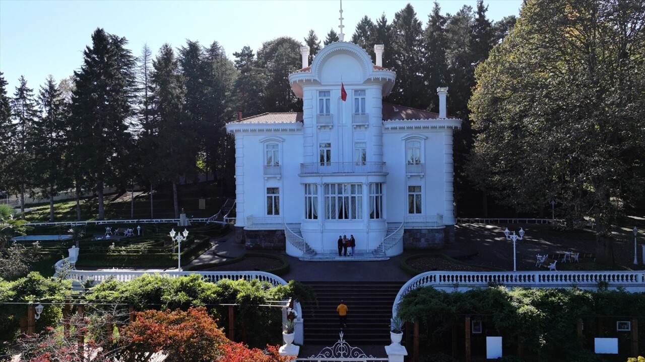 Cumhuriyet'in kurucusu Büyük Önder Mustafa Kemal Atatürk'ün Trabzon'da üç kez konakladığı Atatürk...