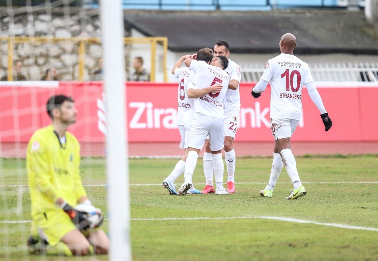 Ziraat Türkiye Kupası 3. tur müsabakasında, Nesine 3. Lig ekibi İnegöl Kafkasspor ile Trendyol...