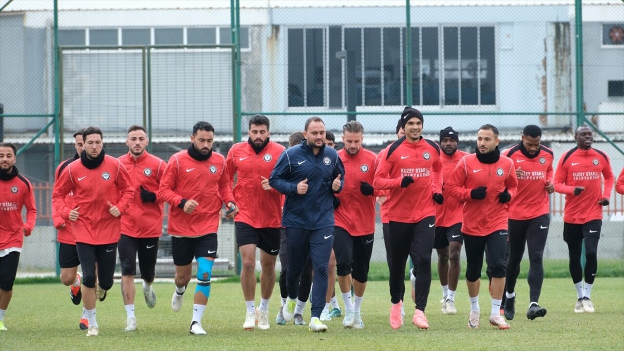 Ahlatcı Çorum FK, Trendyol 1. Lig'in 11. haftasında Ankara Keçiörengücü ile oynayacağı maçın...