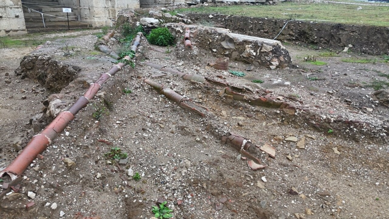 Batı Karadeniz'in "Efes"i olarak adlandırılan Düzce'deki Prusias ad Hypium Antik Kenti'nde künk...