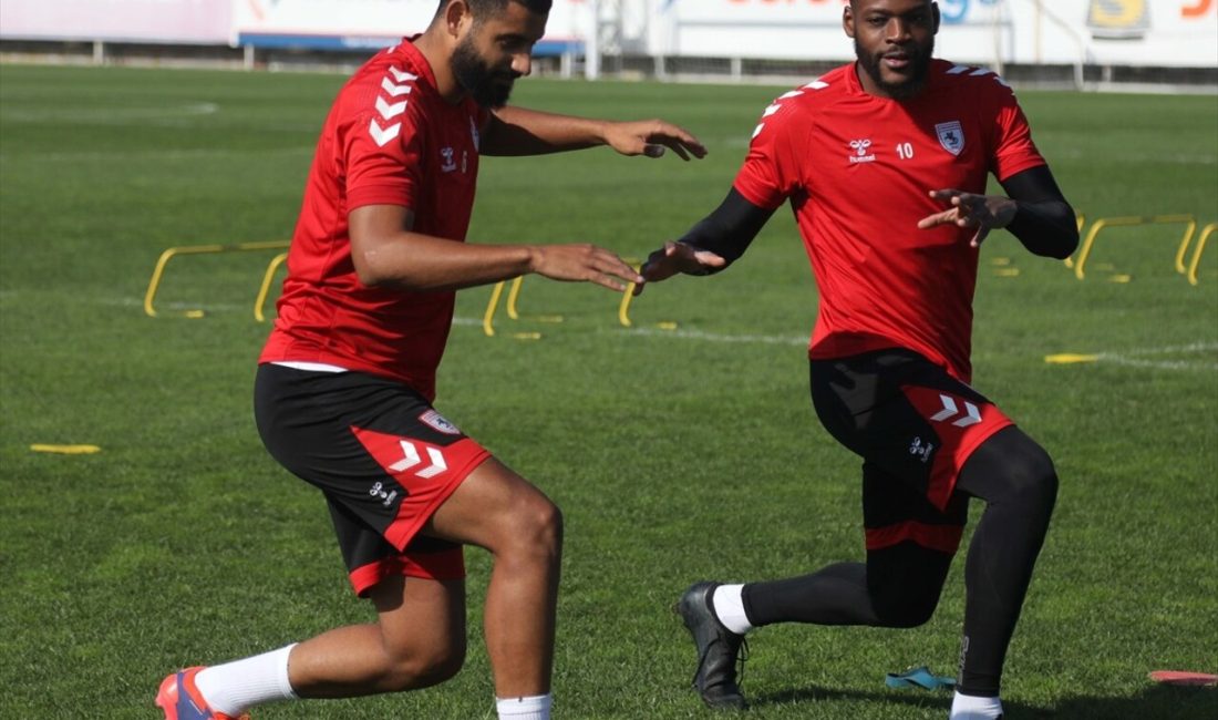 Samsunspor'un kaptanı Zeki Yavru,