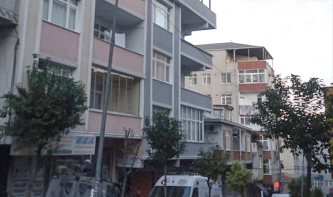 Şişli'de üzerine baza kapağı